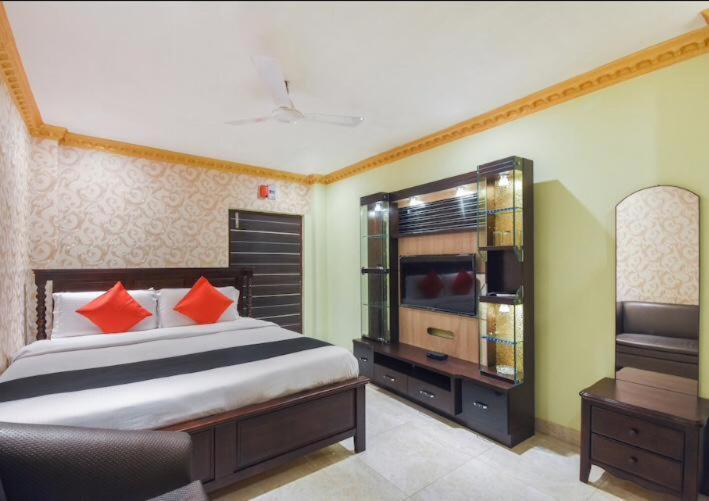 Calcutta Queen Extérieur photo