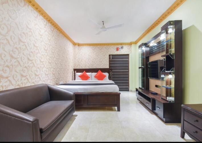 Calcutta Queen Extérieur photo